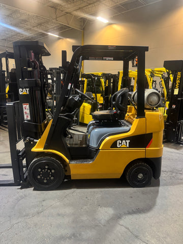 2019 CATERPILLAR 2C5000 5000 LB LP GAS FORKLIFT CUSHION 83/187" 3 STAGE MAST SIDE SHIFTER 947 HOURS STOCK # BF982739-BUF - United Lift LLC