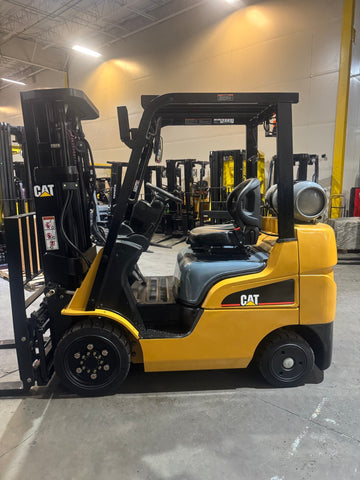 2020 CATERPILLAR/MITSUBISHI FGC25N 5000 LB LP GAS FORKLIFT CUSHION 83/187" 3 STAGE MAST SIDE SHIFTING FORK POSITIONER 878 HOURS STOCK # BF987829-BUF - United Lift LLC