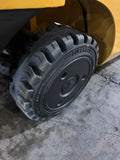 2021 CATERPILLAR/MITSUBISHI FGC20N 4000 LB LP GAS FORKLIFT CUSHION 83/187 3 STAGE MAST SIDE SHIFTING FORK POSITIONER ATTACHMENT LOW HOURS STOCK # BF998929-BUF - United Lift LLC