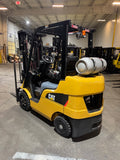2023 CATERPILLAR 2C5000 5000 LB LP GAS FORKLIFT CUSHION 83/187" 3 STAGE MAST SIDE SHIFTER 921 HOURS STOCK # BF9114959-BUF - United Lift LLC