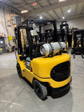 2005 CATERPILLAR GP25K 5000 LB LP GAS FORKLIFT PNEUMATIC 84/188" 3 STAGE MAST SIDE SHIFTER 5380 HOURS STOCK # BF974929-BUF - United Lift LLC