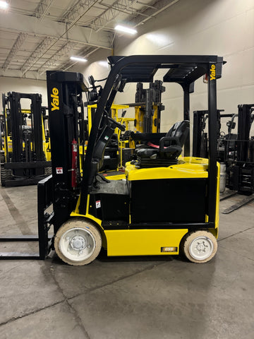 2018 YALE ERC050VG 5000 LB 48 VOLT ELECTRIC FORKLIFT 89/194" THREE STAGE MAST SIDE SHIFTER 944 HOURS STOCK # BF989719-BUF - United Lift LLC