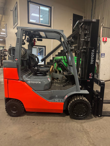 2019 TOYOTA 8FGCU35-BCS BOX CAR SPECIAL 8000 LB LP GAS FORKLIFT CUSHION 92/199" 3 STAGE MAST SIDE SHIFTER 1498 HOURS STOCK # BF9149479-BUF - United Lift LLC
