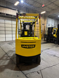 2020 HYSTER E100XN 10000 LBS ELECTRIC 94/185" 3 STAGE MAST SIDE SHIFTER ONLY 812 HOURS STK# BF9317139-BUF - United Lift LLC