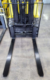 2005 HYSTER H55XM 5000 LB GASOLINE FORKLIFT PNEUMATIC 83/189" 3 STAGE MAST SIDE SHIFTING FORK POSITIONER 5467 HOURS STOCK # BF9151129-NXOH