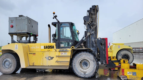 2014 HYSTER H700 70000 LB CAPACITY DIESEL FORKLIFT PNEUMATIC 172" 2 STAGE MAST SIDE SHIFTING FORK POSITIONER CAB WITH HEAT AND A/C 11180 HOURS STOCK # BF92591729-LJTX - United Lift LLC