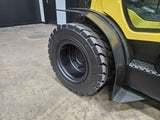 2018 HYSTER H80FT 8000 LB DiESEL FORKLIFT DUAL DRIVE PNEUMATIC 98/143" 2 STAGE MAST SIDE SHIFTER ENCLOSED CAB STOCK # BF9149629-ILE