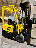 2021 HYSTER J30XNT 3000 LB 36V ELECTRIC FORKLIFT CUSHION 83/241" QUAD MAST SIDE SHIFTER 932 HOURS STOCK # BF998729-BUF