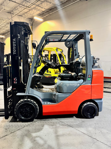 2021 TOYOTA 8FGCU30 6000 LB LP GAS FORKLIFT CUSHION 86/187" 3 STAGE MAST SIDE SHIFTING FORK POSITIONER finger tip control plumbed 4 ways to carriage 981 HOURS STOCK # BF9117549-BUF