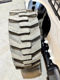 2023 BOBCAT S740 SKID STEER 654 HOURS 3100 LB CAPACITY DIESEL PNEUMATIC TIRES ENCLOSED HEATED CAB AUXILLARY HYDRAULICS 55" INDUSTRIAL BUCKET BF9243499-BUF