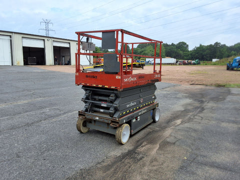 2016 SKYJACK SJ4632 SCISSOR LIFT 32' REACH ELECTRIC SMOOTH CUSHION TIRES 319 HOURS STOCK # BF959149-NCWIB