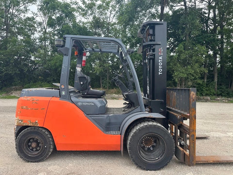 2019 TOYOTA 8FD45U 10000 LB DIESEL FORKLIFT PNEUMATIC 101/218" 3 STAGE MAST SIDE SHIFTER 5566 HOURS STOCK # BF9185159-RIL2