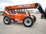 2012 SKYTRAK 6042 6000 LB DIESEL TELESCOPIC FORKLIFT TELEHANDLER PNEUMATIC 4WD ENCLOSED CAB 2215 HOURS STOCK # BF9462129-EEMI - United Lift Used & New Forklift Telehandler Scissor Lift Boomlift