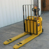 2008 YALE MPW050 5000 LB ELECTRIC WALKIE PALLET JACK CUSHION 4234 HOURS STOCK # BF928269-ARB - United Lift Used & New Forklift Telehandler Scissor Lift Boomlift