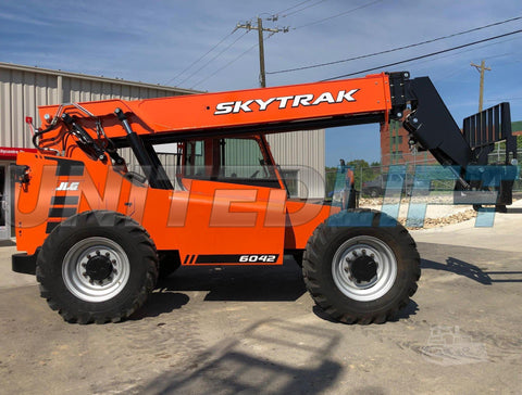 2019 SKYTRAK 6042 6000 LB DIESEL TELESCOPIC FORKLIFT TELEHANDLER PNEUMATIC 4WD ENCLOSED CAB BRAND NEW STOCK # BF9899329-HLOH - United Lift Used & New Forklift Telehandler Scissor Lift Boomlift